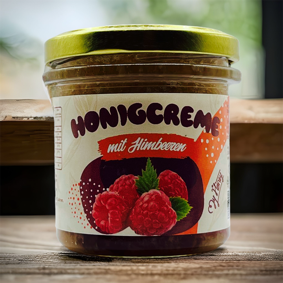 Honigcreme mit Himbeeren